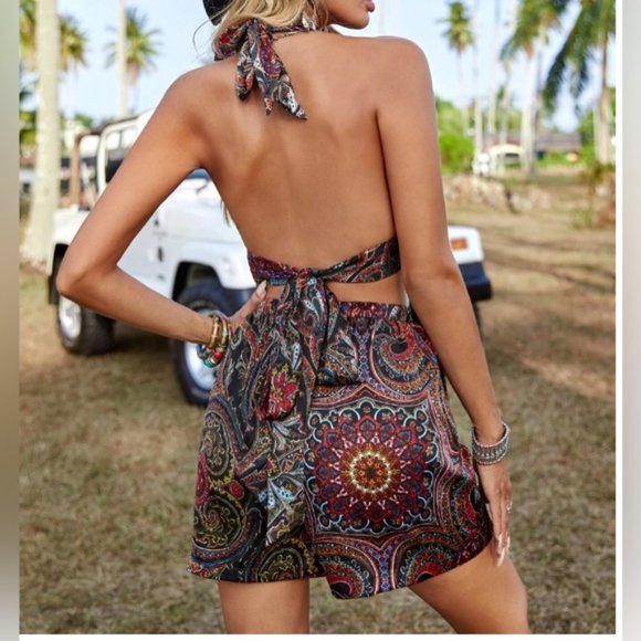 Boho Print Tie Backless Halter Top & Shorts - Picture 3 of 7